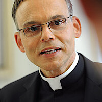 Bischof würdigt neuen Erzbischof Gänswein