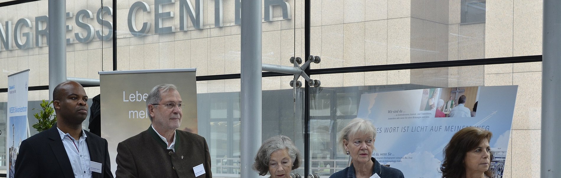 Flughafen kirchliche Dienste