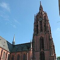 Viele Wallfahrten führen zum Frankfurter Dom