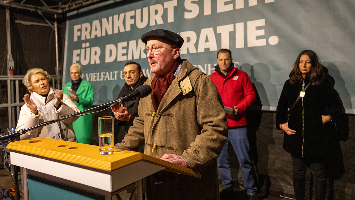Römerbergbündnis zeigt Gesicht bei Großdemo in Frankfurt
