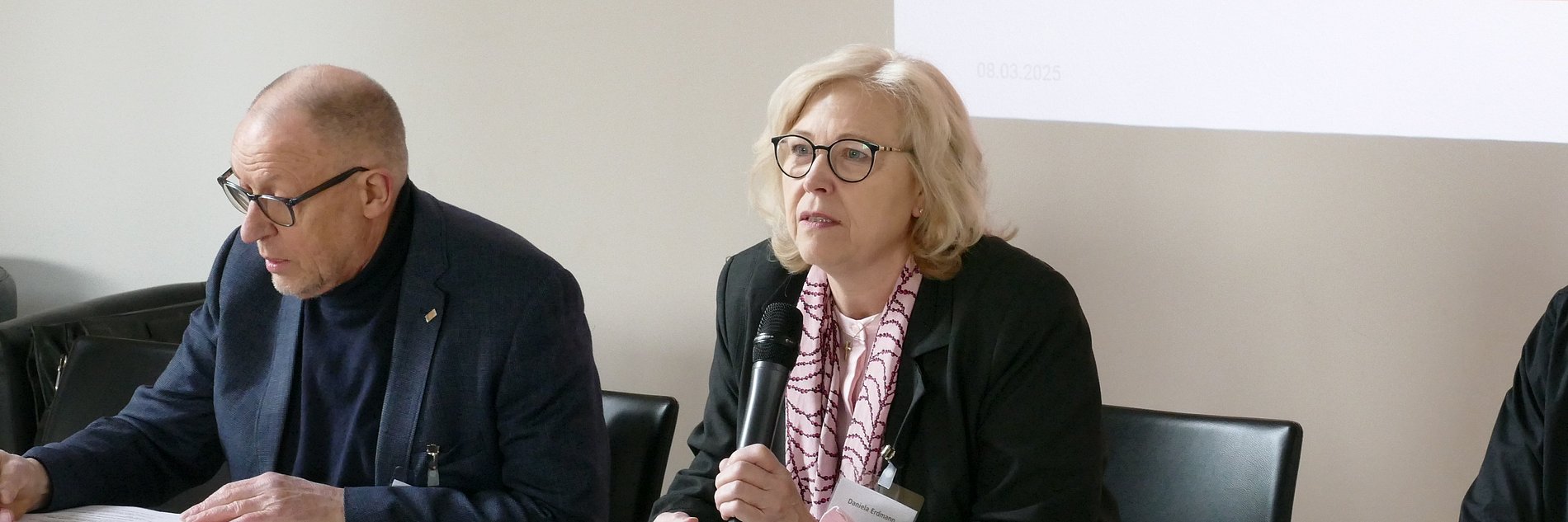Gerhard Glas und Daniela Erdmann eröffnen die 15. Diözesanversammlung am 8. März im Haus am Dom, Frankfurt