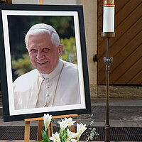 Bistum feiert Gedenkgottesdienst für Benedikt XVI.